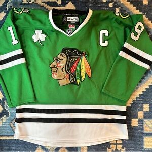 Reebok Chicago Blackhawks Jonathan Toews Green Captain Jersey #19 XL